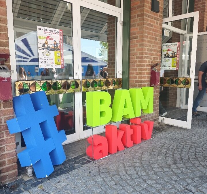 Erfolgreicher Blick in die Zukunft: Jahrgang 9 besuchte die BAM in Espelkamp